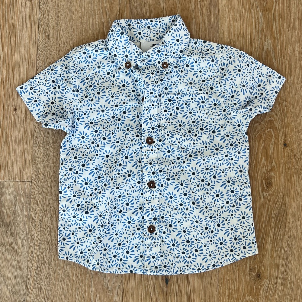 Tommy Bahama 2T blue button up